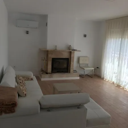 Casa Cesar Martinell 1