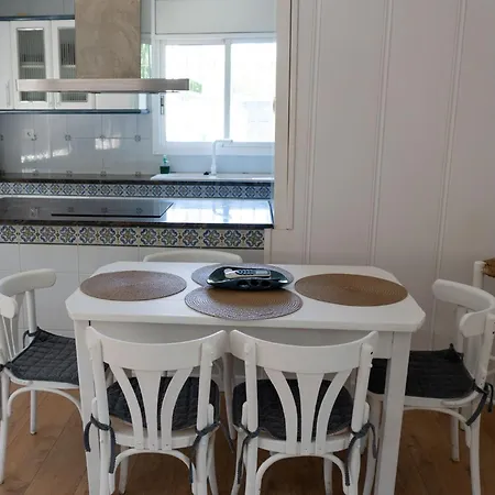 Вилла Casa Cesar Martinell 1 *