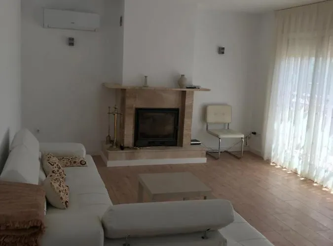 Casa Cesar Martinell 1