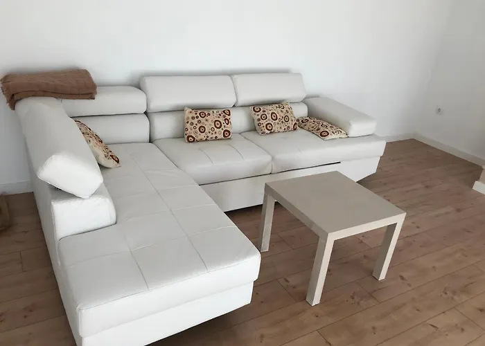 Villa Casa Cesar Martinell 1 *