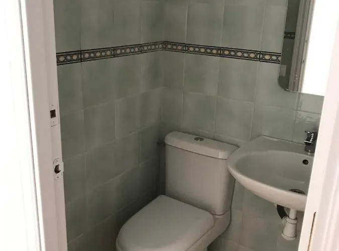 Casa Cesar Martinell 1 *